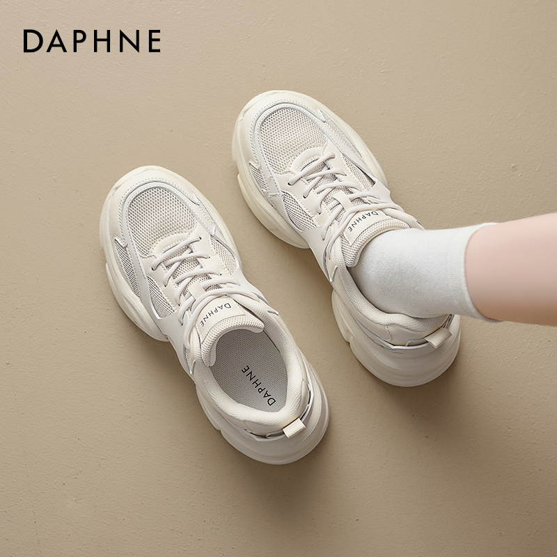 达芙妮增高轻便百搭小白鞋