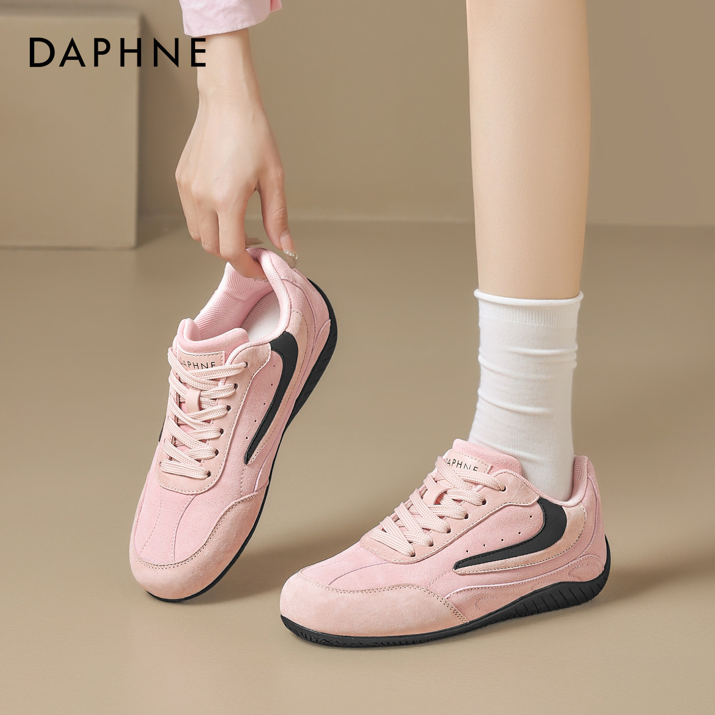 达芙妮芭蕾德训鞋女2026春季新款粉色阿休闲甘运动鞋复古软底女鞋,女鞋,时尚休闲鞋,淘宝优惠券,粉丝福利购,淘宝优惠卷