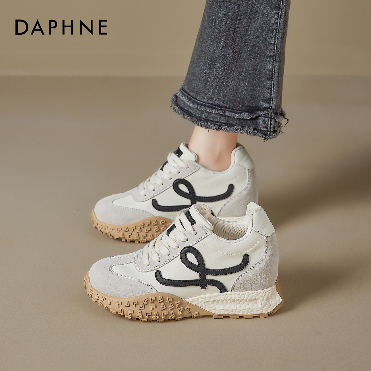 达芙妮厚底德训鞋女2025新款