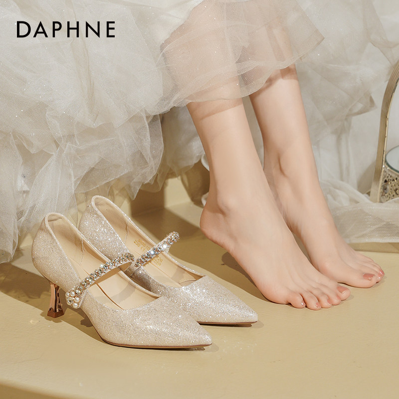 达芙妮高跟鞋女2026新款婚鞋中式汉服水钻新娘鞋秀禾婚纱两穿婚鞋