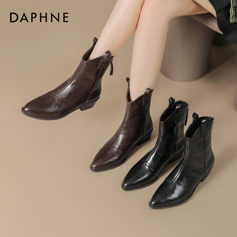 达芙妮小短靴女时尚尖头V口复古