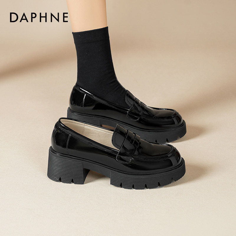 达芙妮厚底乐福鞋女2026新款增高女鞋黑色英伦风小皮鞋jk粗跟单