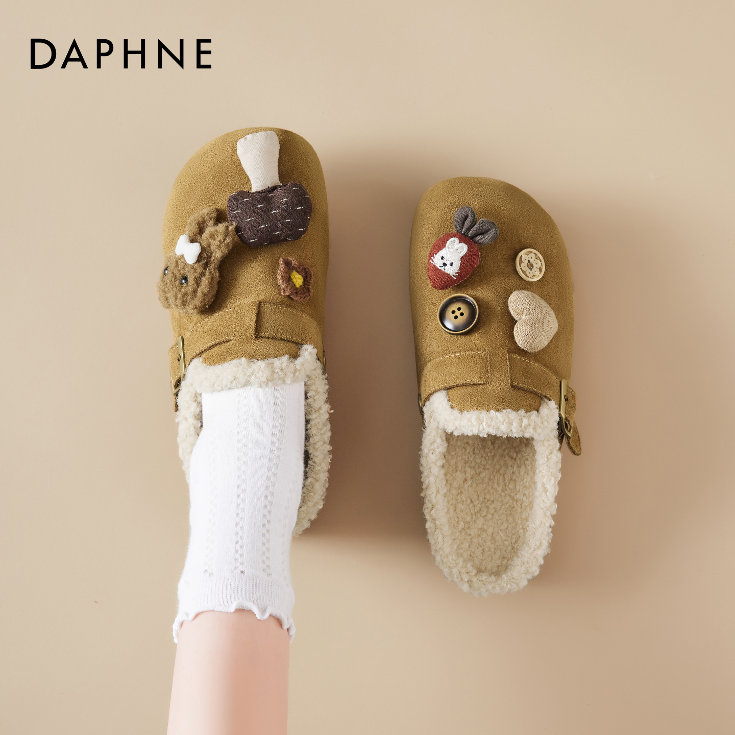 达芙妮加绒保暖卡通勃肯鞋女