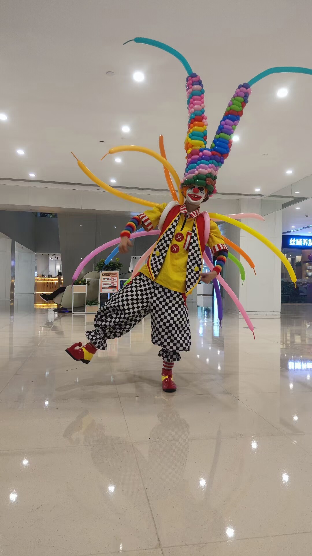 重庆小丑宝宝宴生日宴开业魔术小舞台演出/舞蹈服装定