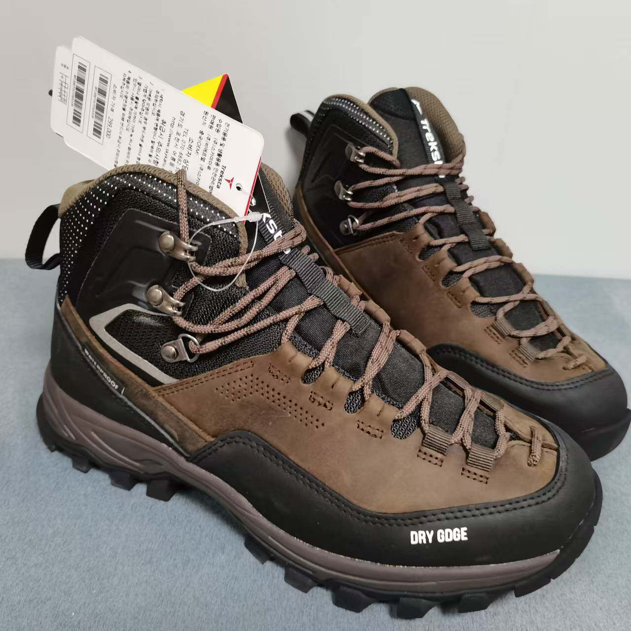 牛皮防水中帮户外登山鞋徒步鞋子