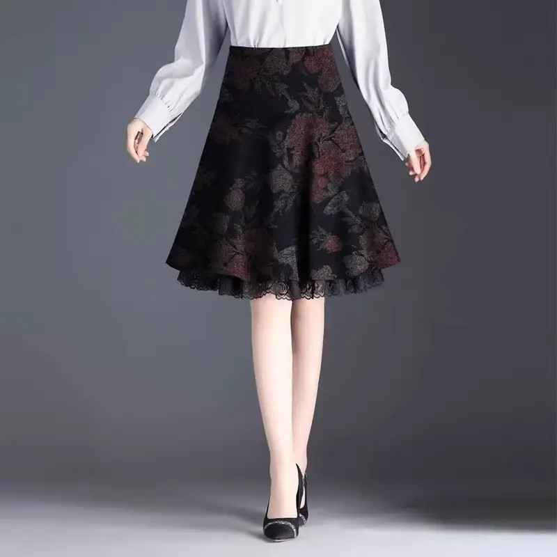 短裙女士2026新款春季印花蕾丝半身裙秋冬a字碎花伞裙小个子冬裙