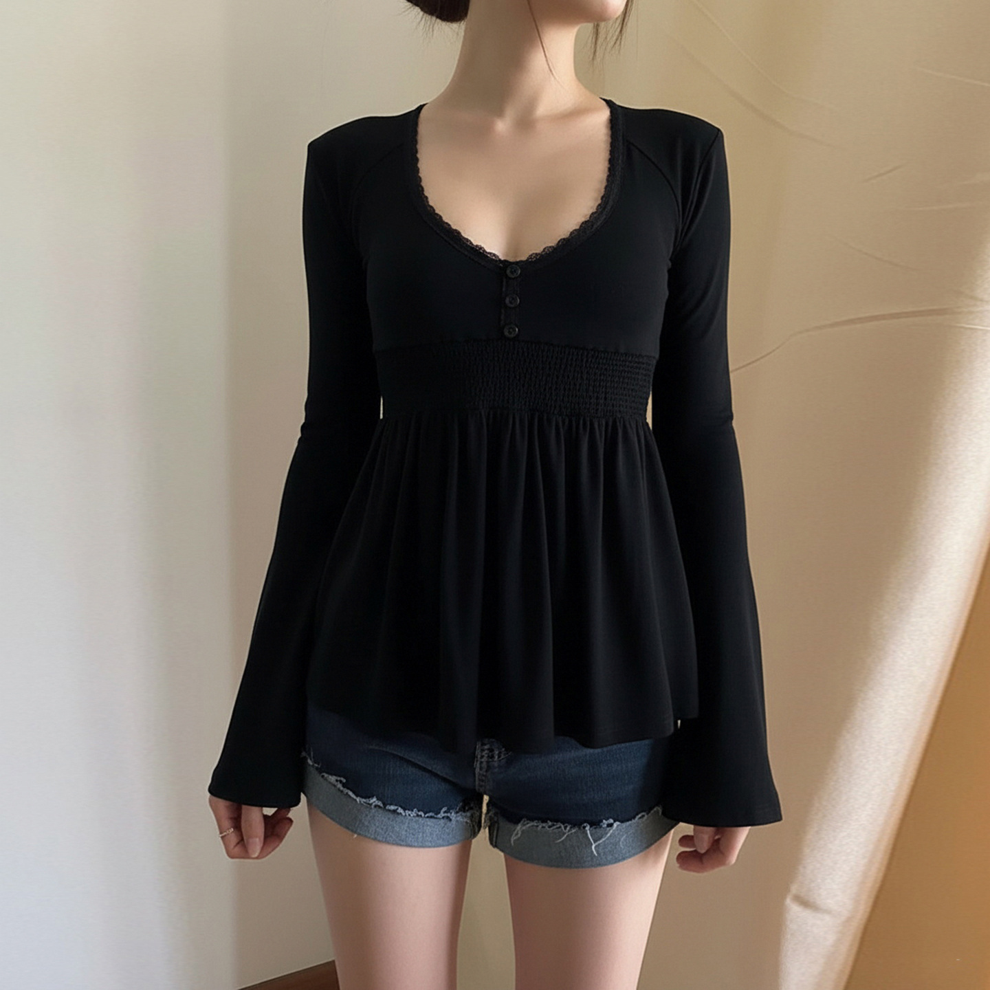 AOMR 甜辣黑色蕾丝拼接V领喇叭袖T恤女小众打揽收腰A摆娃娃衫上衣