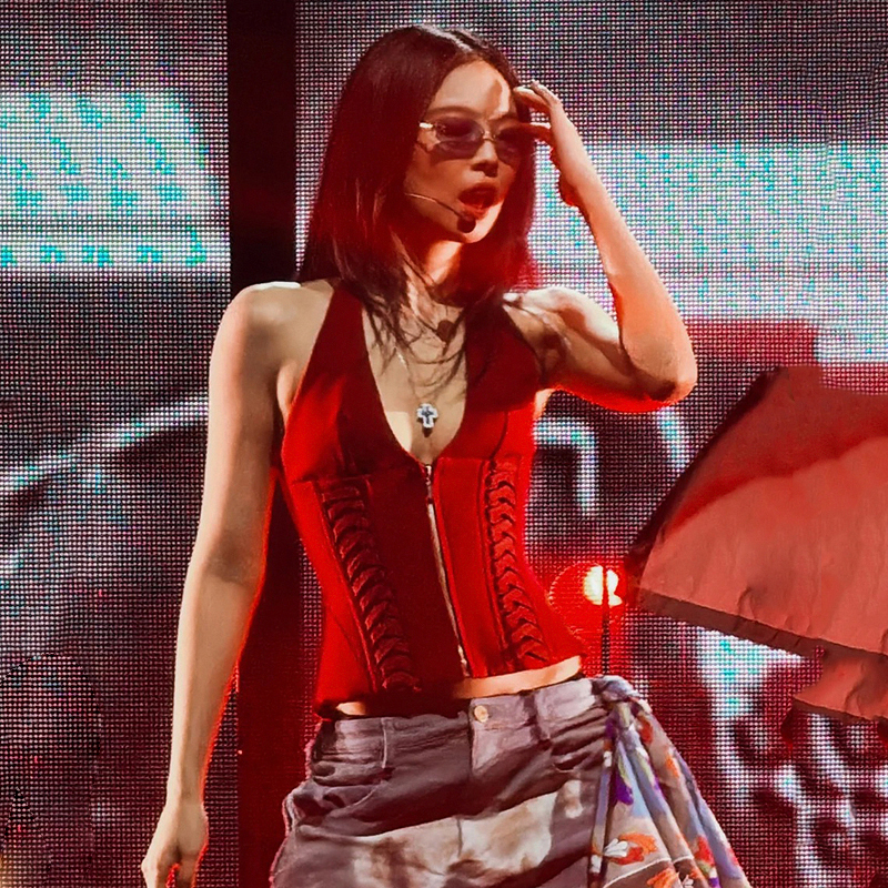 jennie同款红色绑带束腰挂脖背心