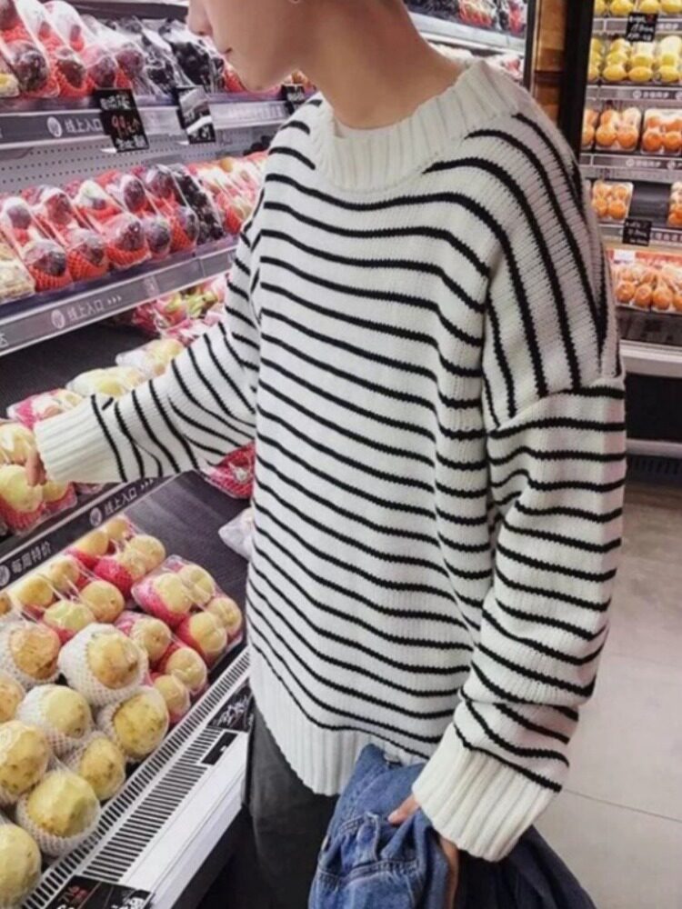 겨울 신상품 홍콩 스타일 스트라이프 스웨터 남성 패션 트렌드 루즈한 대형 다용도 스웨터 바닥 탑