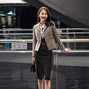 澳洲进口高支羊毛挺括磨毛老钱风金扣通勤西装 主编 时装 LadyJ