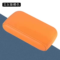 Оранжевая зажигалка