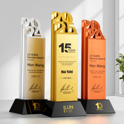 水晶奖杯定制创意金属奖牌定做新款公司年会高档大气优秀员工奖杯