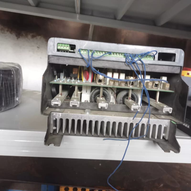 议价欧陆590系列直流调速器底座，拆机品，带散热片和风扇。成色