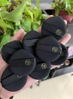 乔迟广州脸部上妆粉扑