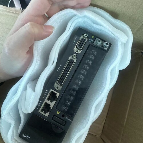 议价二手汇川伺服驱动 IS620PS2R8