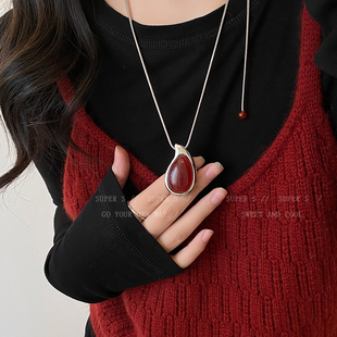 红色水滴项链女2025新款秋冬长款夸张配饰品小众高级感气质毛衣链