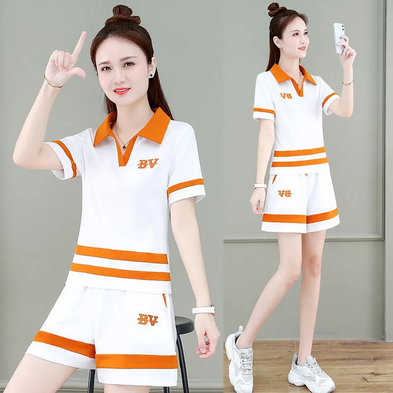 여성을위한 캐주얼 패션 반바지 정장 2024 여름 새로운 한국 스타일 느슨한 반팔 티셔츠 운동복 여성을위한 투피스 세트