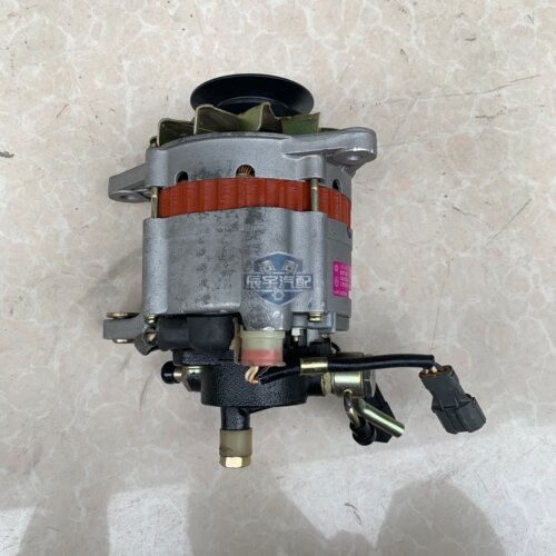 ISUZU五十铃4JB1 4JA1发动机发电机 8971876540 12V 50A