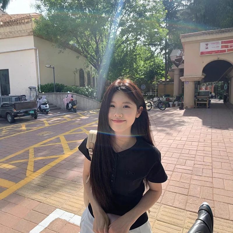美式复古纯棉黑色基础款短袖t恤女夏2025新款小个子修身显瘦上衣