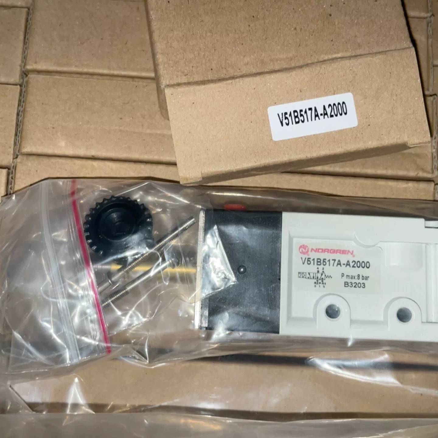 可维修英国诺冠电磁阀,正品诺冠电磁阀V51B517A议价