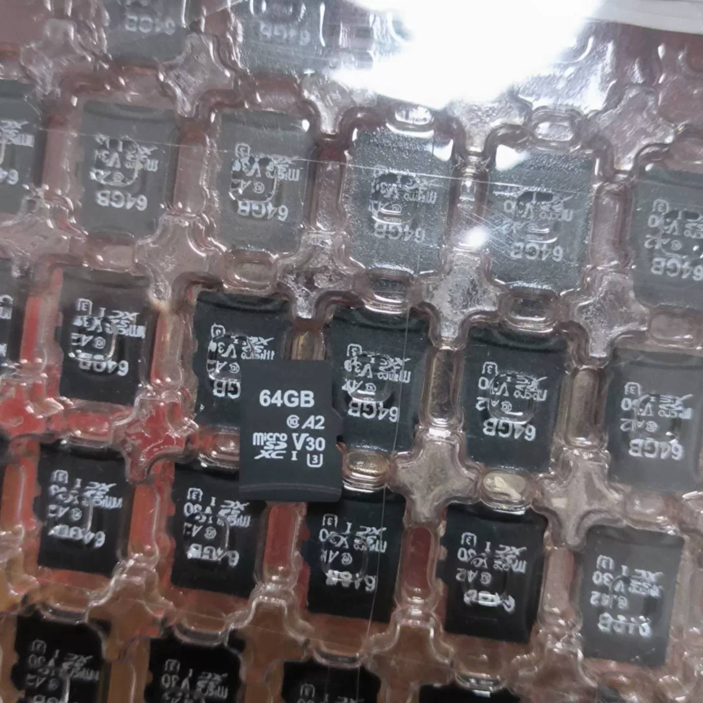 可维修MICRON 64G存储卡 1G64G2340议价