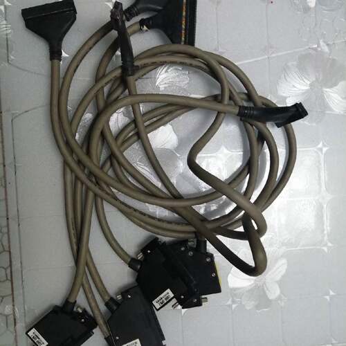 可维修 plc模块连接线C40HF-10PB-3议价