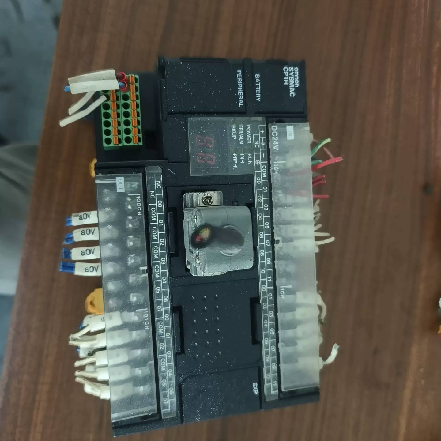 可维修欧姆龙CP1H-XA40DT-D议价