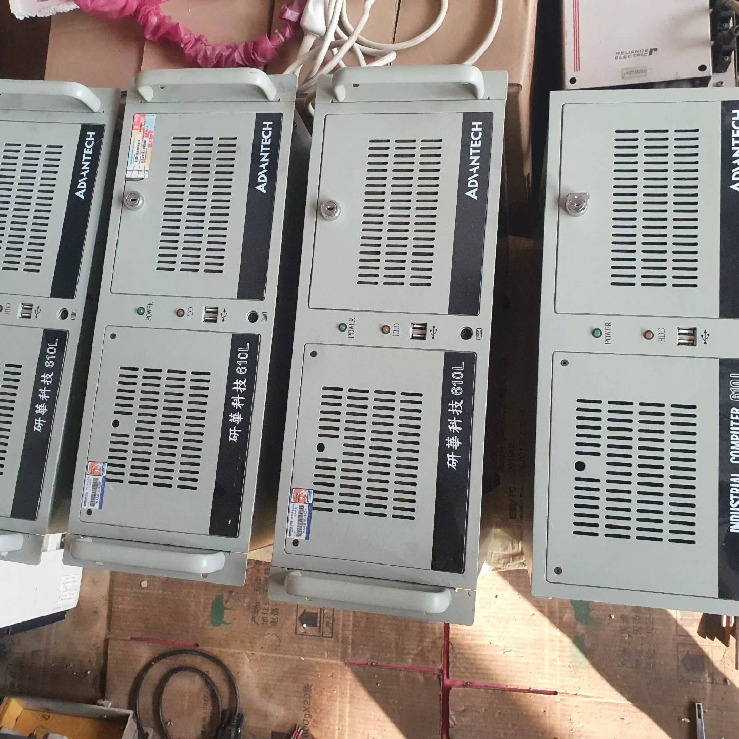 可维修研华610l工控机一共有4台的成色很好,2台i5处理器8议价