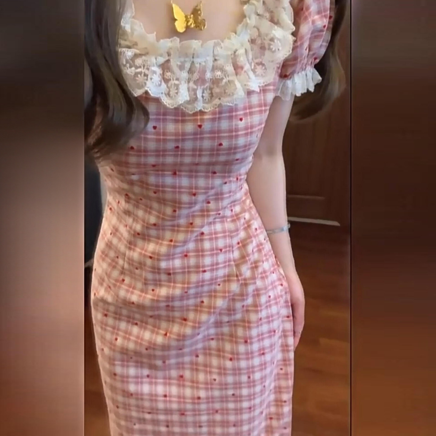 法式度假方领碎花边泡泡袖连衣裙子女夏季温柔风粉纹收腰包臀长裙