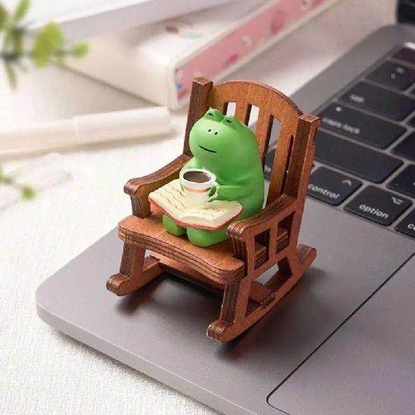 2PCs/set Cute Rocking Chair Frog Models Cartoon Handmade