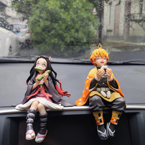 汽车摆件鬼灭之刃手办公仔玩偶车载中控台动漫模型车内装饰品机箱