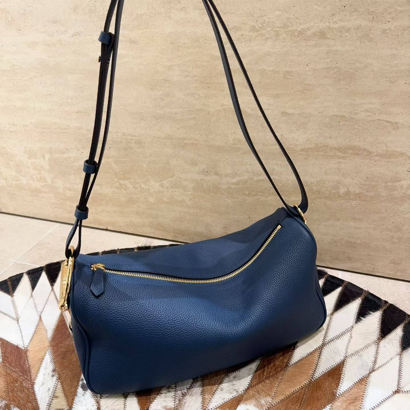 包包女式2026新款欧美时尚高级真皮头层牛皮单肩斜挎手提包吐司包