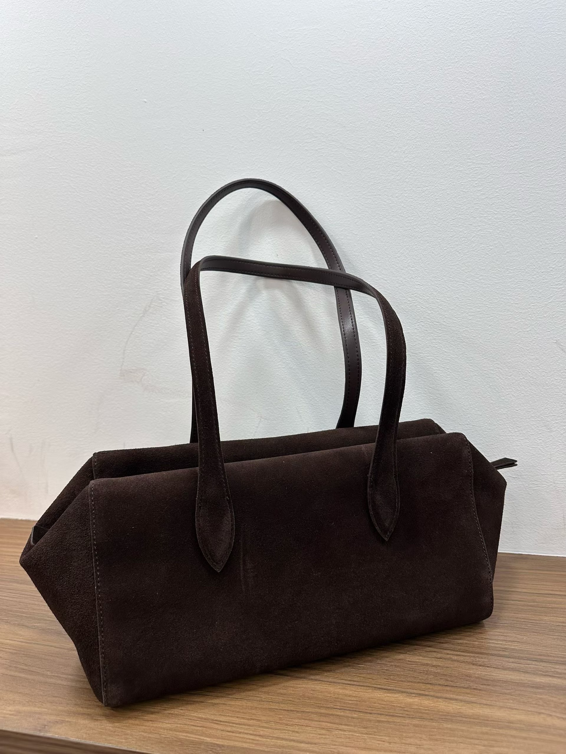 头层牛皮磨砂麂皮绒包包女式2025新款秋冬小众高级感单肩腋下包潮