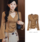 只为占有你韩雨彤同款 v领褶皱衬衫 女冷淡风掐腰气质别致短上衣秋