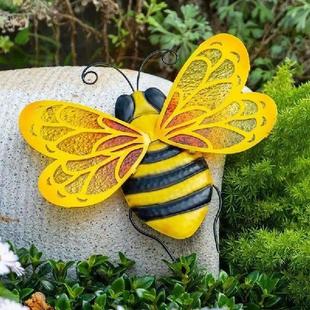 Wall Art Outdoor 2PCS Hanging Bee Decor Garden Metal