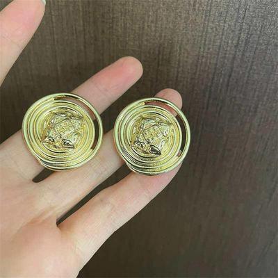 S925 silver needle Kan Qingzi retro metal button earrings wo