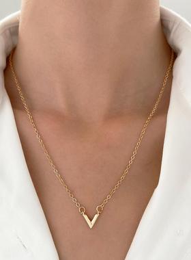 V-letter pendant English letter clavicle chain neck chain