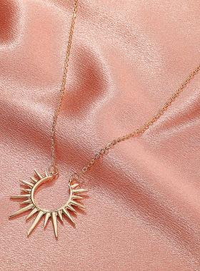 Sunflower pendant necklace with vintage collarbone chainsgl