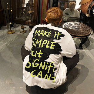 。白鹤大人原宿风涂鸦oversize嘻哈潮牌ins韩版情侣薄款宽松卫衣