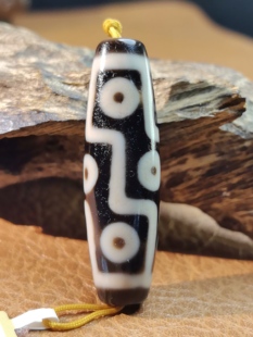 九眼天珠藏传至纯九眼石页岩玉髓玛瑙真品油润细腻风化漂亮九目