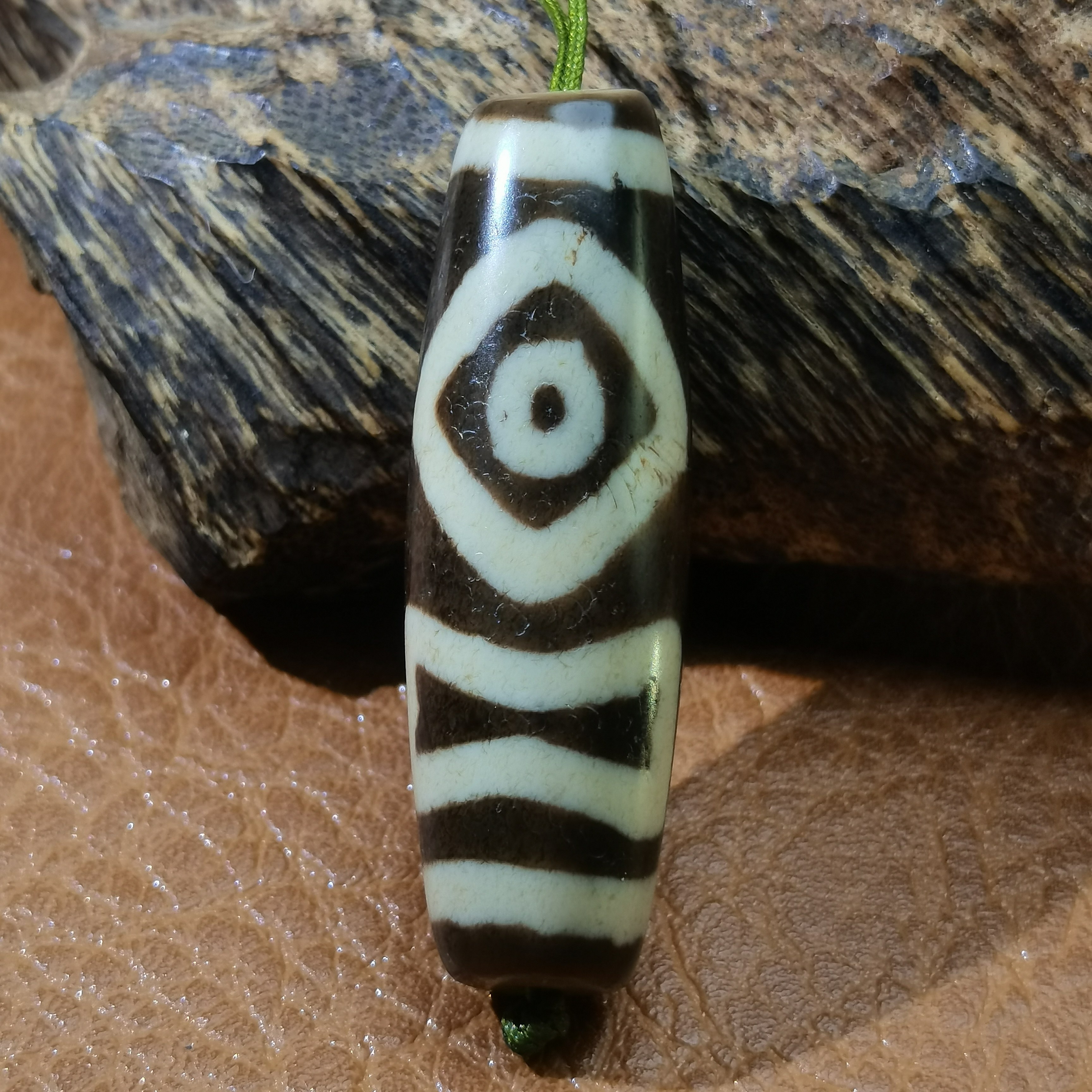 藏系皮壳油润包浆金刚眼中眼天地天珠玛瑙玉髓珠藏式锁骨链配饰