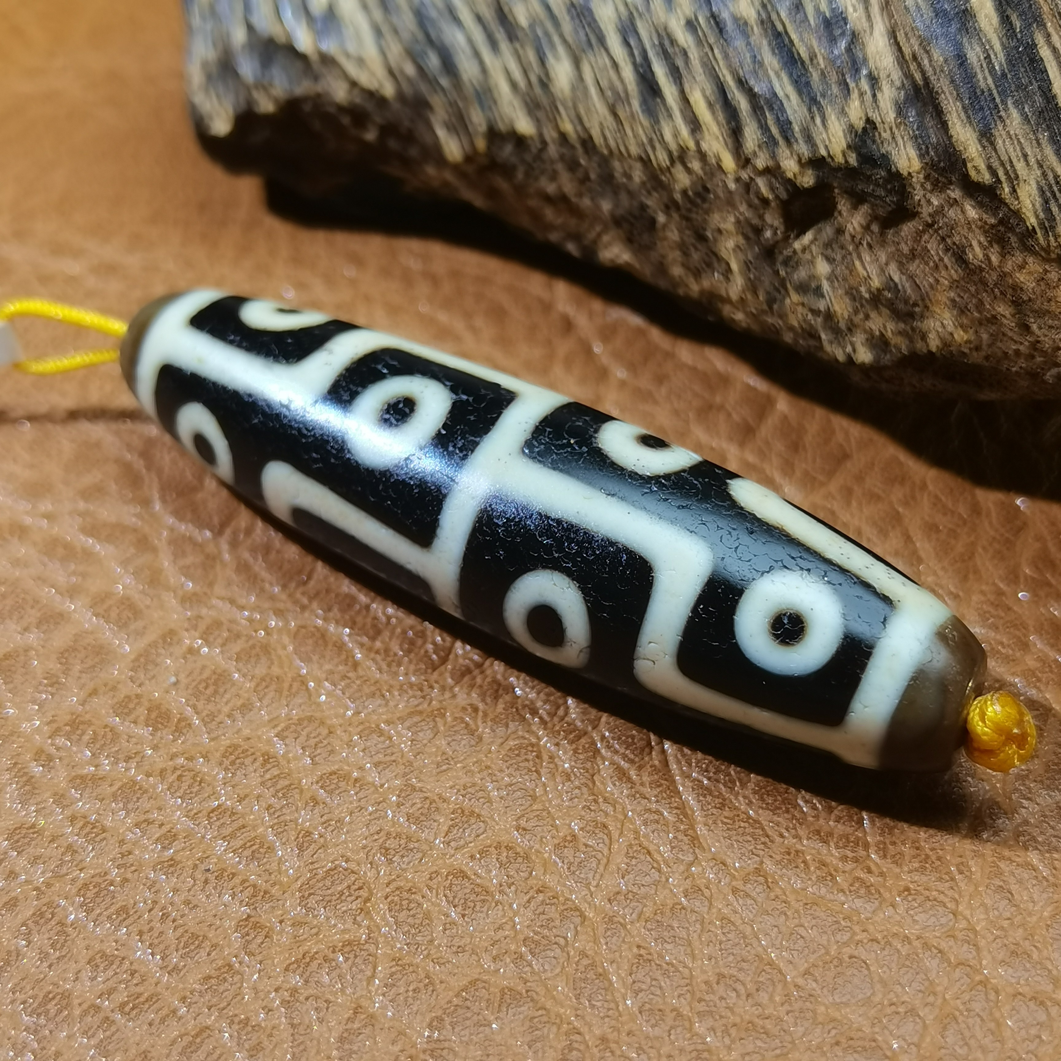 藏传老虫虫系列满砂十二眼天珠皮壳包浆咬色扎实玛瑙玉髓珠锁骨链