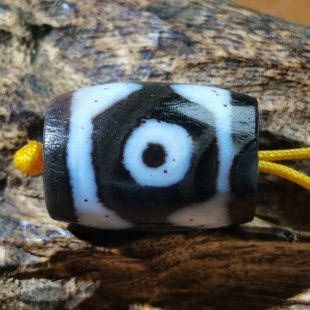 藏区老料满砂包浆坛城莲花三眼桶珠油润包浆玛瑙玉髓珠项链配饰