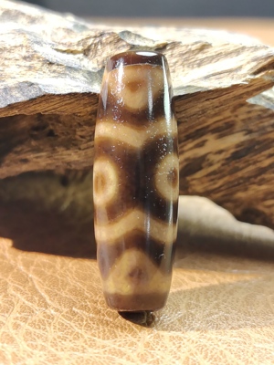 老气金沁玛哈嘎拉三眼金刚莲花三六九眼天珠藏传九眼石页岩玛瑙