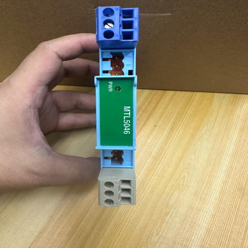 [议价]英国MTL5046隔离式安全栅，正品，几乎全新，外观