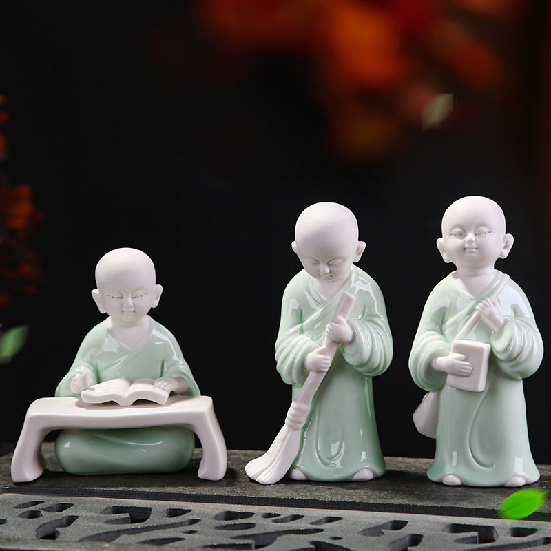 禅意人物茶宠茶具茶玩中国风沙弥家居书桌饰品陶瓷小和尚摆件