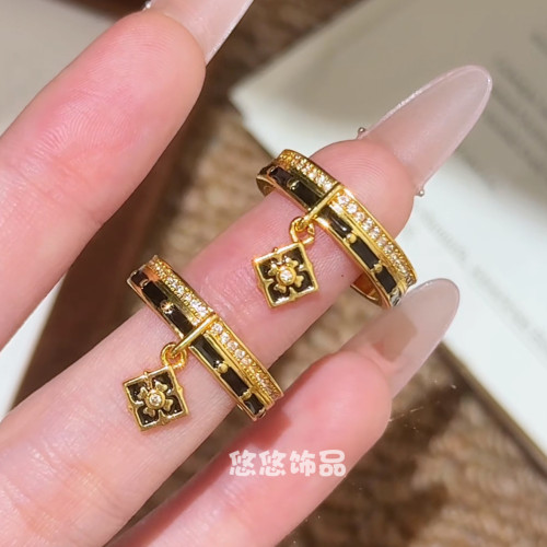 轻奢金店同款流苏万相四叶草戒指女镶钻小众设计精致高级百搭指环