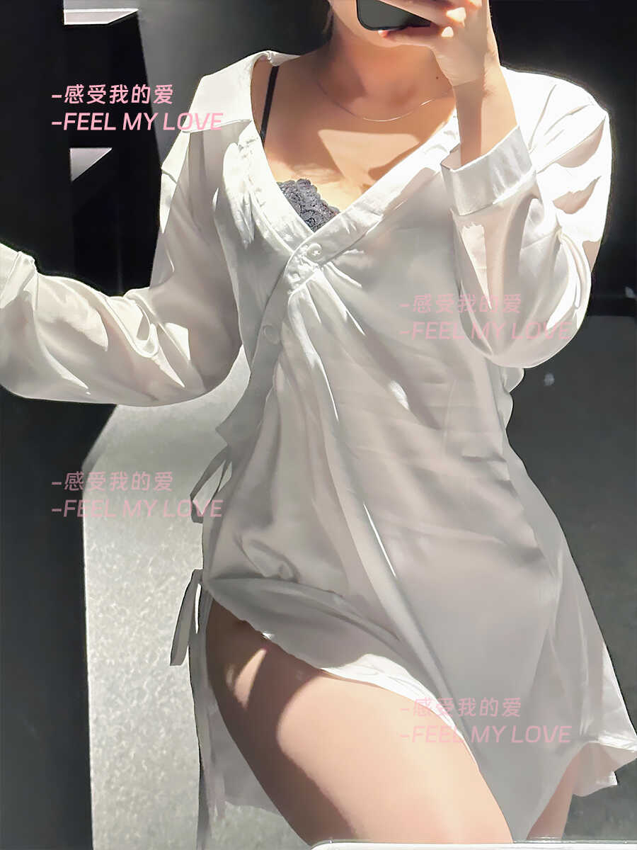 大码免脱垂怜衬衫式露肩女装性感