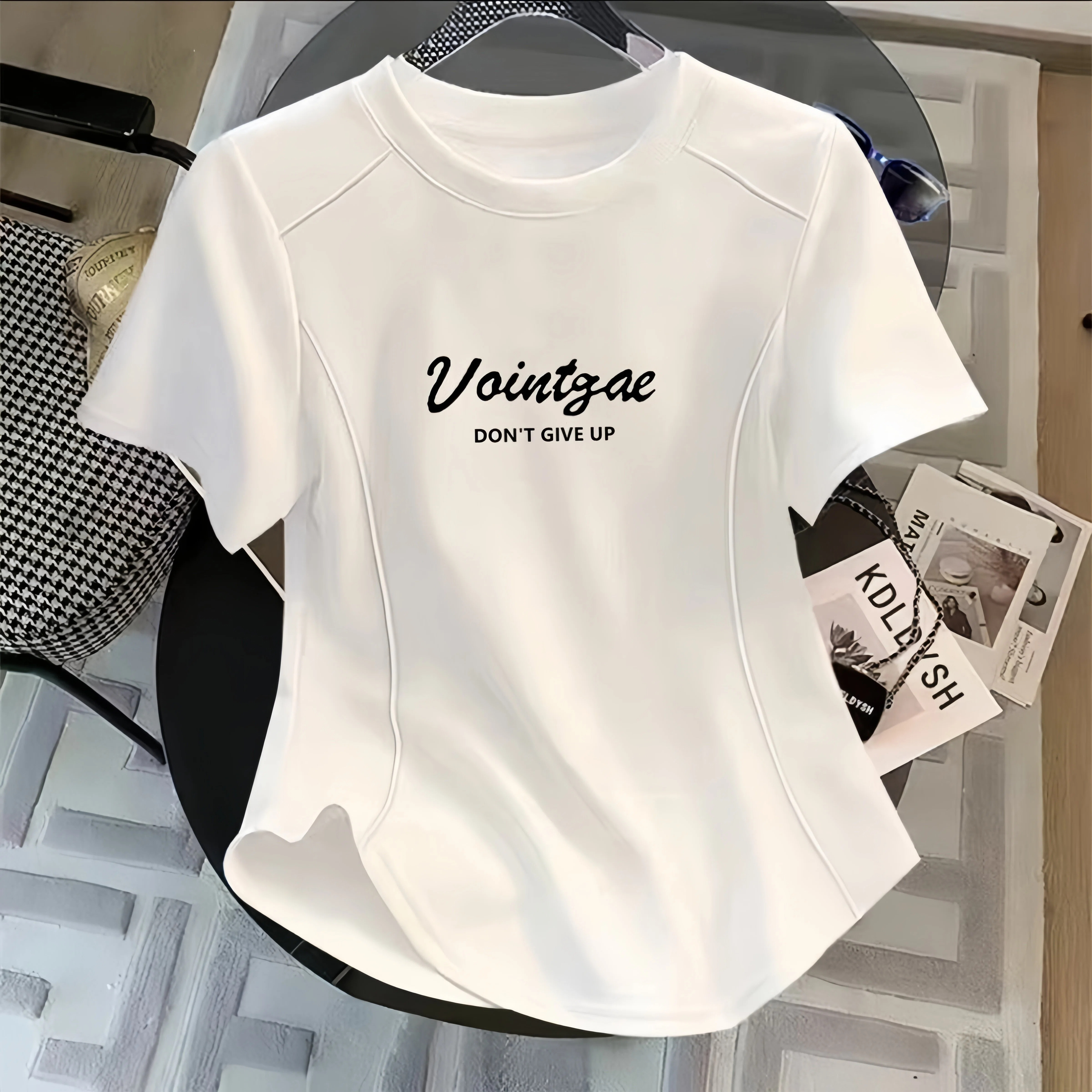 2026夏季新款纯棉短袖t恤女白色修身显瘦正肩印花百搭上衣潮圆领