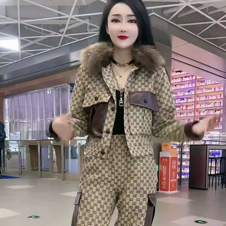 秋冬季加绒加厚大毛领短外套长裤两件套女宽松显瘦时尚牛仔服套装